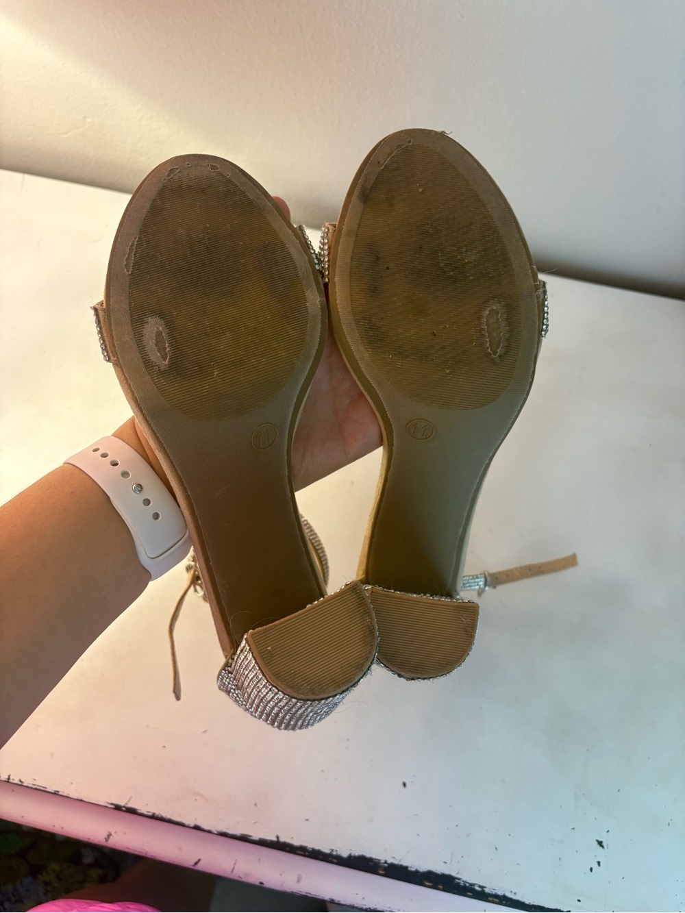 Lulu’s Heels - Picture 5 of 6